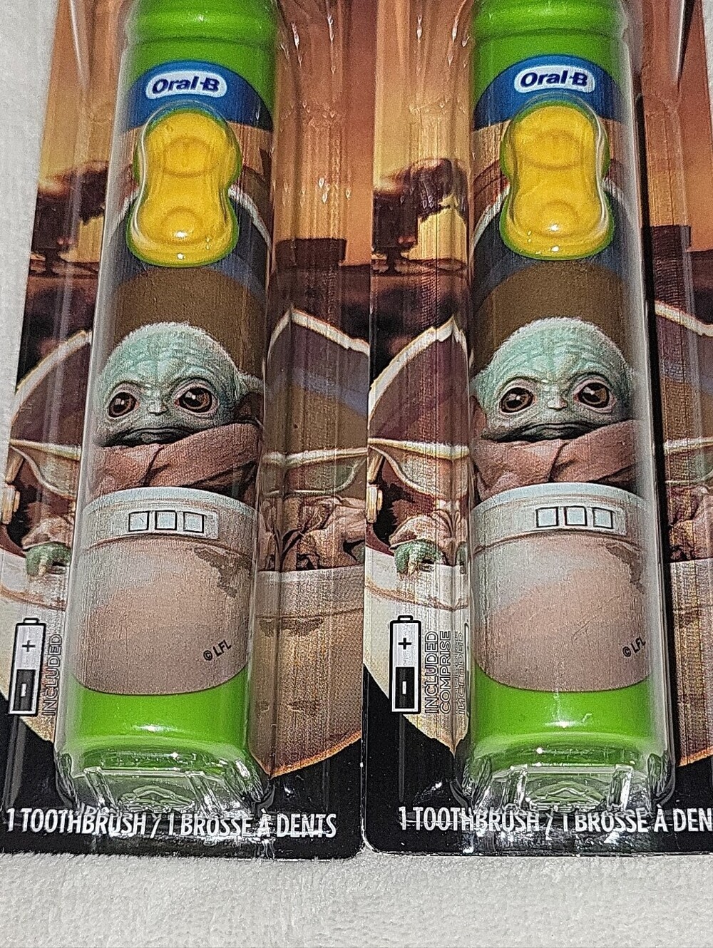 Star Wars The Mandalorian Kids Battery Toothbrush - Green - Picture 4 of 8